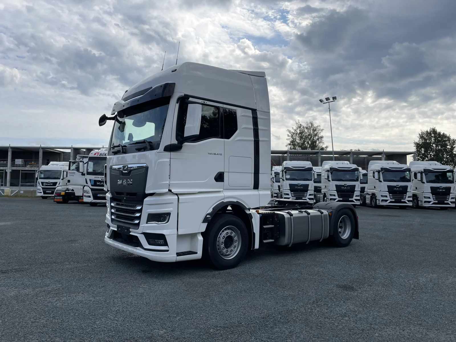 TGX 18.480 4x2 BL SA